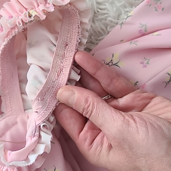 Pink Floral Strapless MIDI sundress. House of CB 🩷 Lauren dress. - Picture 9 of 9